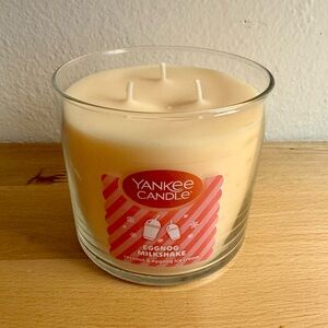 Yankee Candle Eggnog Milkshake 14.5oz 3-Wick Jar Candle